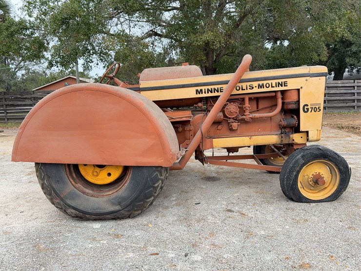 minneapolis-moline-g705-image-2