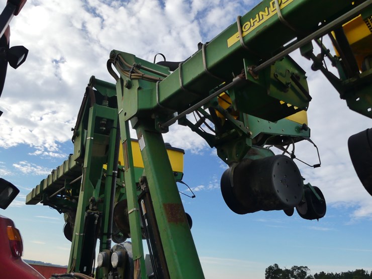 john-deere-1720-image-6