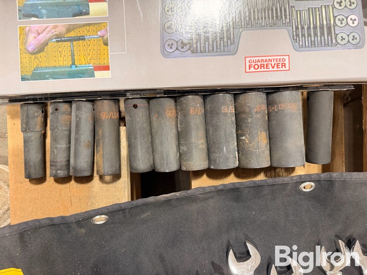 socket-sets/drill-bits/tap-&-die-set-image-12