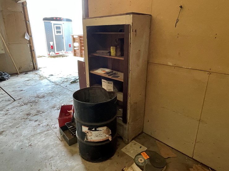 #5924-•-contents-of-shelf-and-(2)-toolboxes-image-3