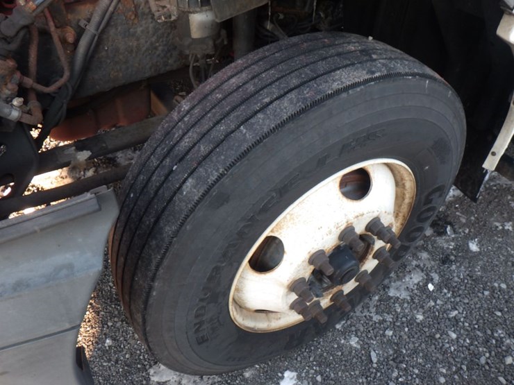 2016-international-prostar-image-13