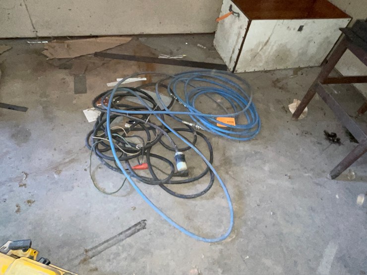 #5922-•-25'-air-hose-image-1