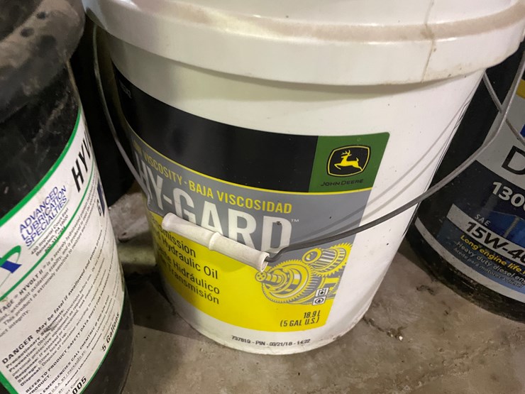 #7051-•-assortment-of-fluids-image-5