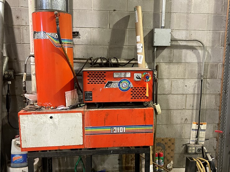 #5993-•-alkota-hot-water-pressure-washer-image-4