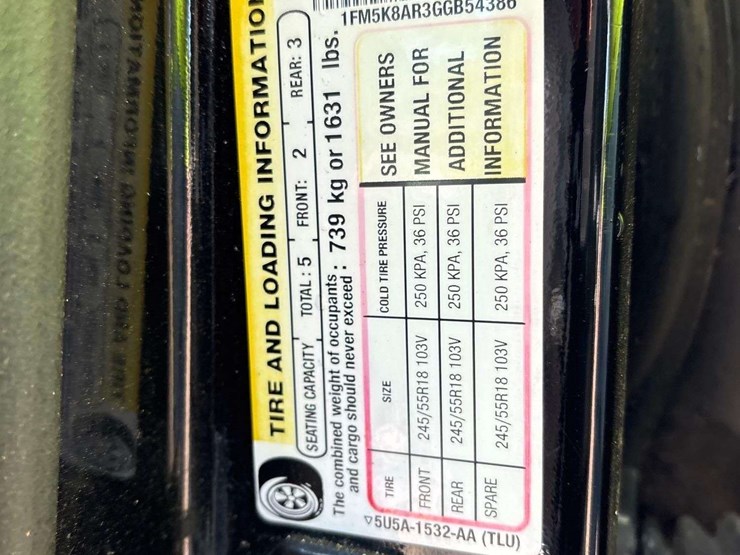 2016-ford-explorer-image-5