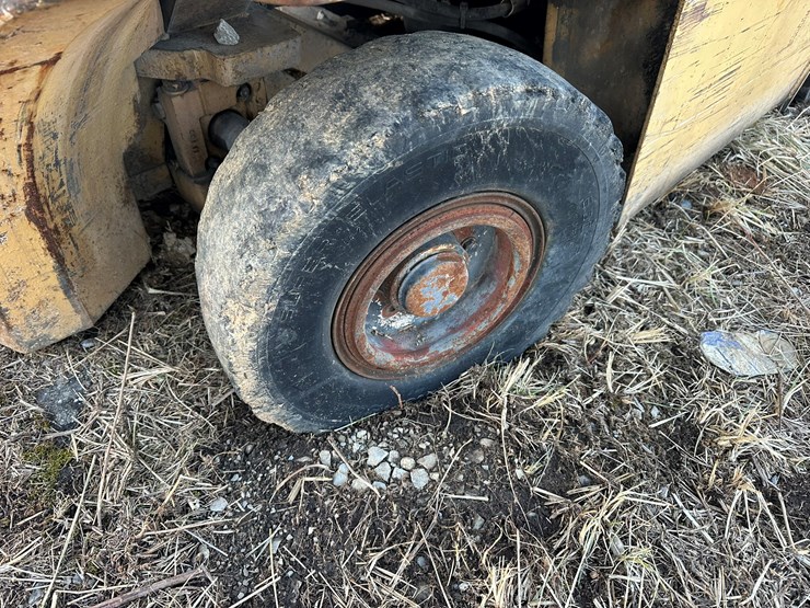 caterpillar-vc60d-image-19