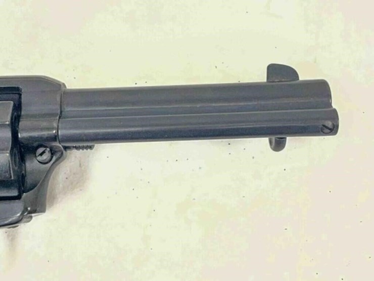 traditions-perf.-revolver-image-8