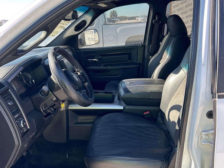 2017-dodge-1500-image-12