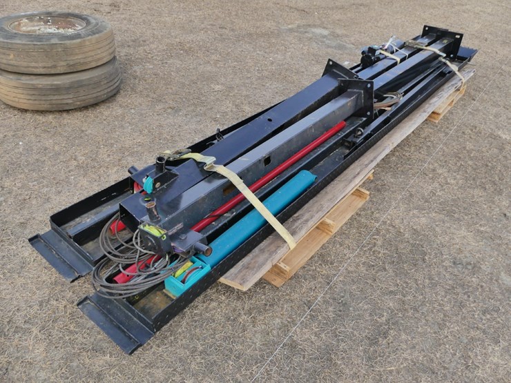 four-post-8,000lb-lift-image-1