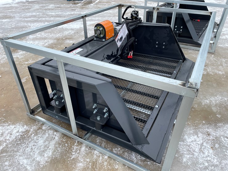 #2375-•-wolverine-screening-bucket-image-3