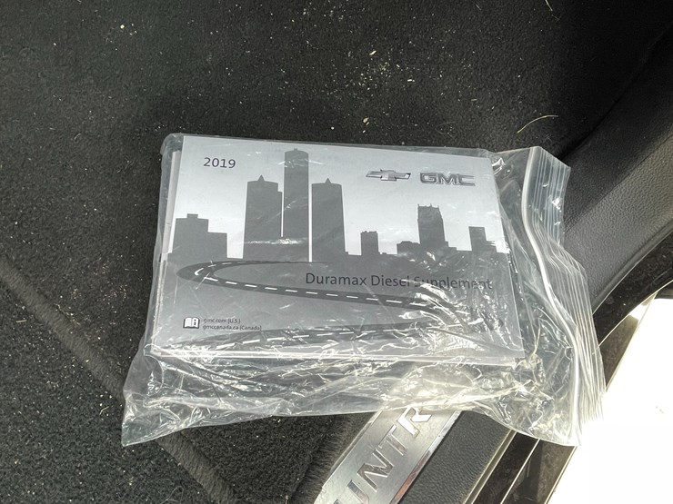 #4000-•-2019-chevy-silverado-high-country-pickup-(has-wi-title)-image-62