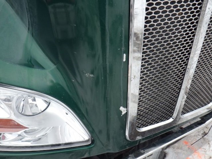 2017-peterbilt-589-image-4