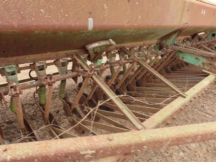 john-deere-8300-image-5