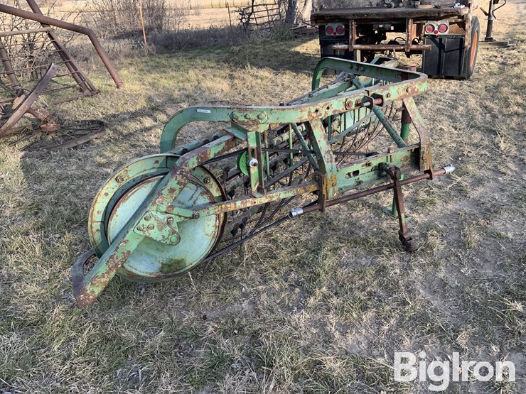 john-deere-350-image-3