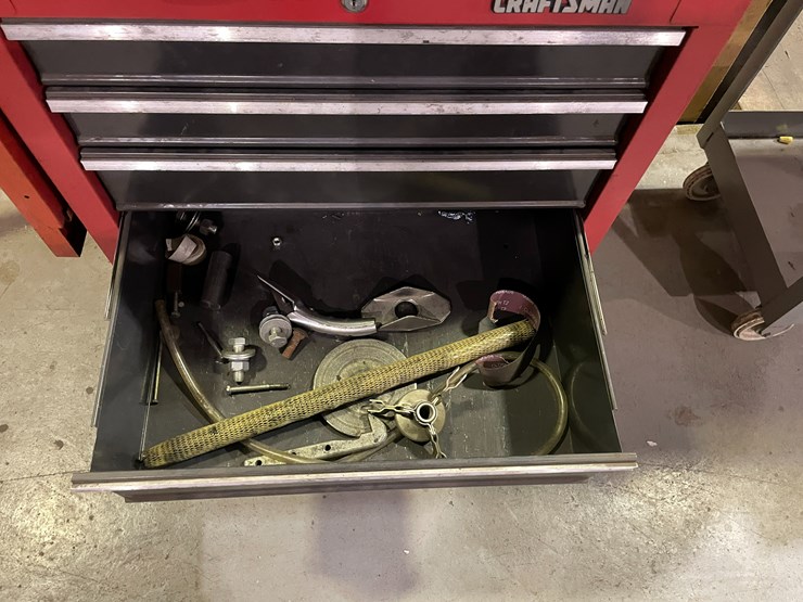 #7010-•-mac-toolbox-with-contents-image-15