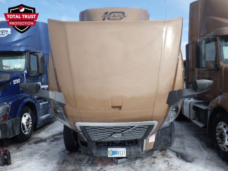 2023-volvo-vnl-300-image-22