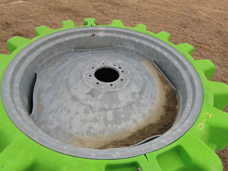 rhino-11.2x38-plastic-irrigation-wheels-image-3