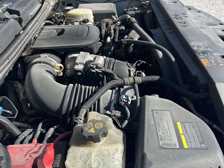 2014-chevrolet-silverado-2500hd-image-8