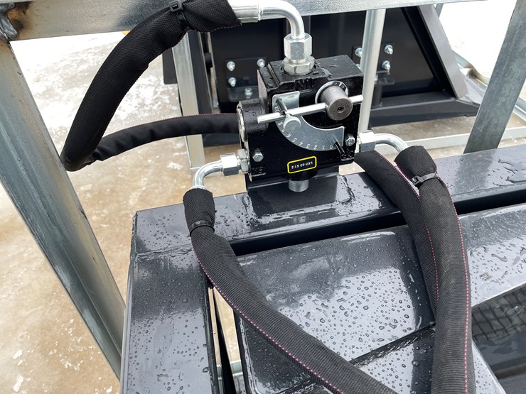 #2373-•-wolverine-screening-bucket-image-13