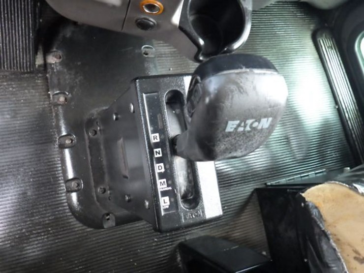 2014-peterbilt-386-image-18