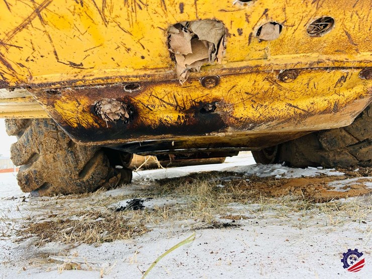 caterpillar-621-image-8