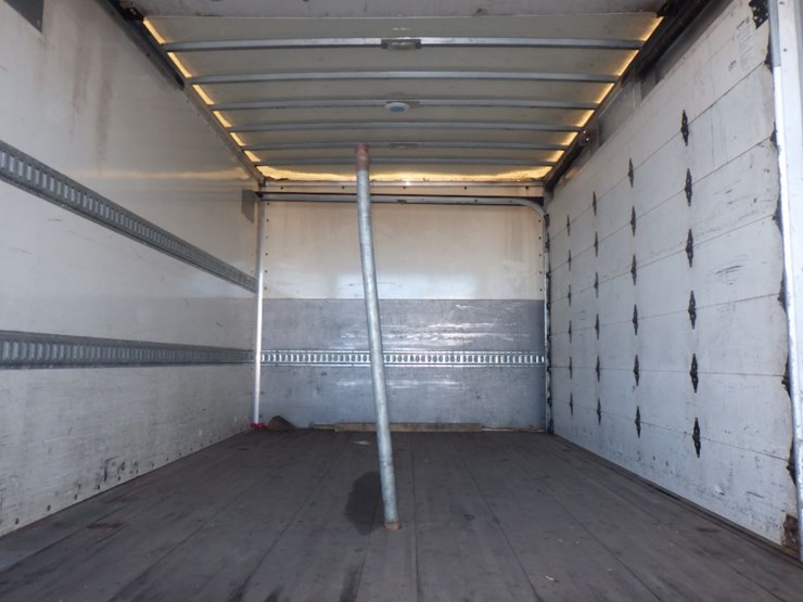 2018-hino-155-image-8