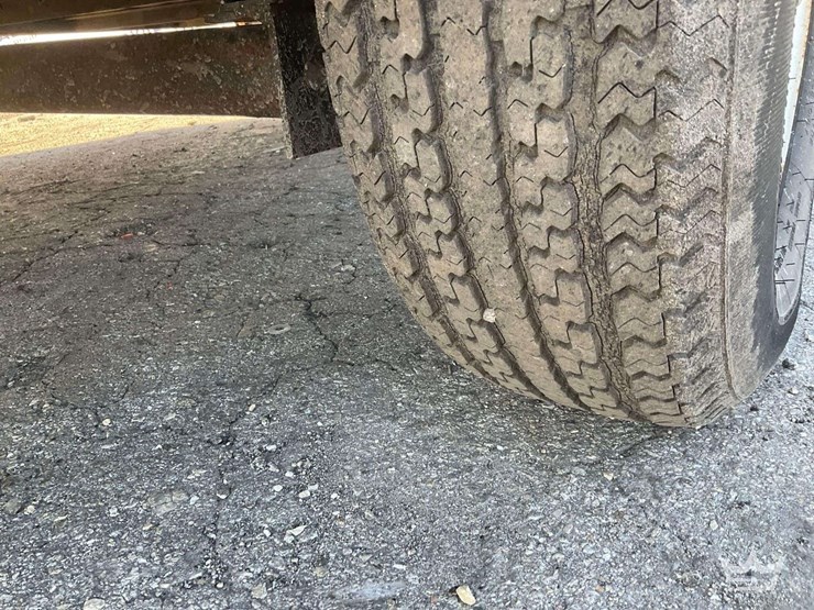 2012-sun-coast-trailers-712esb5-s/a-enclosed-trailer-image-10