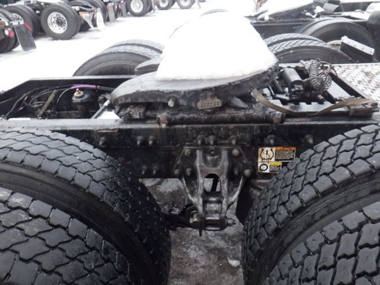 2017-peterbilt-579-image-5