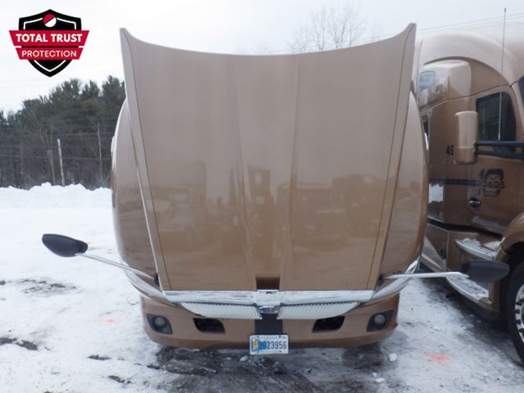 2022-kenworth-t680-image-28