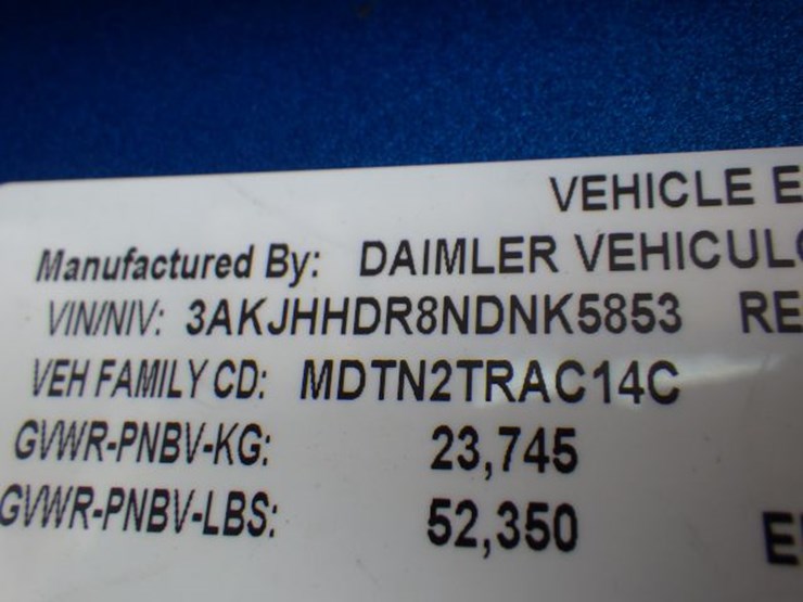 2022-freightliner-cascadia-126-image-23