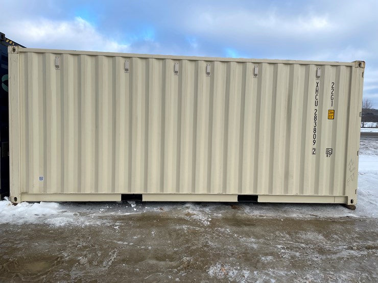 #204-•-20'-shipping-container-image-2