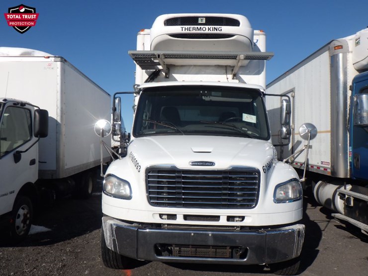 2019-freightliner-m2-106-image-2