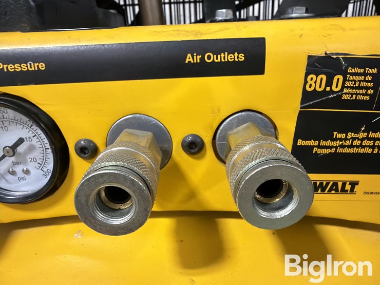 dewalt-dxcmv5048055-80-gallon-air-compressor-image-14