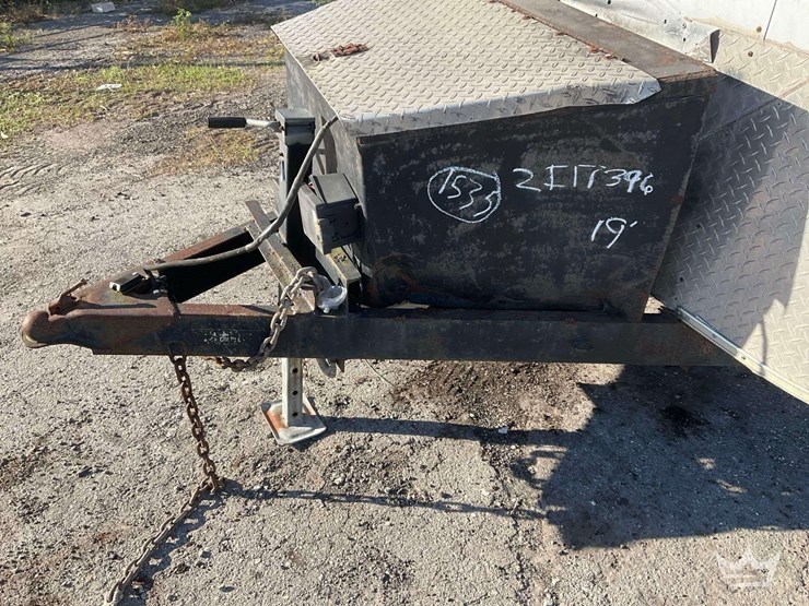 t/a-enclosed-trailer-image-9