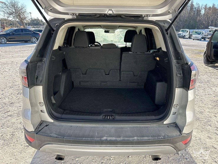 2017-ford-escape-image-23