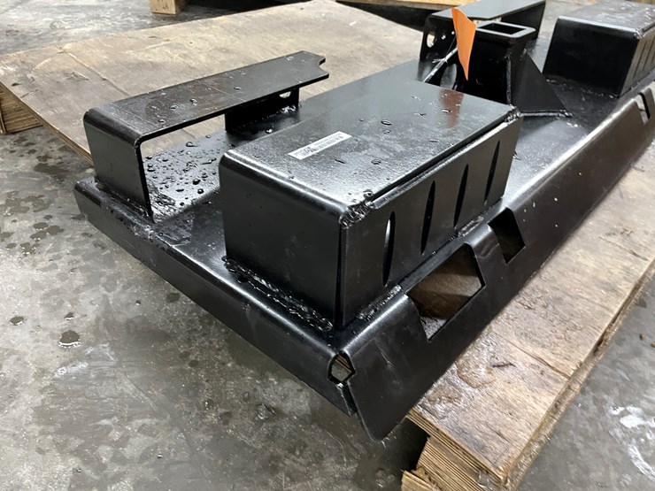 #3852-•-new-universal-mount-receiver-hitch-plate-with-chain-buckets-image-7