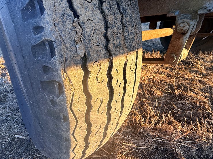 #2596-•-permavane-air-compressor-image-19