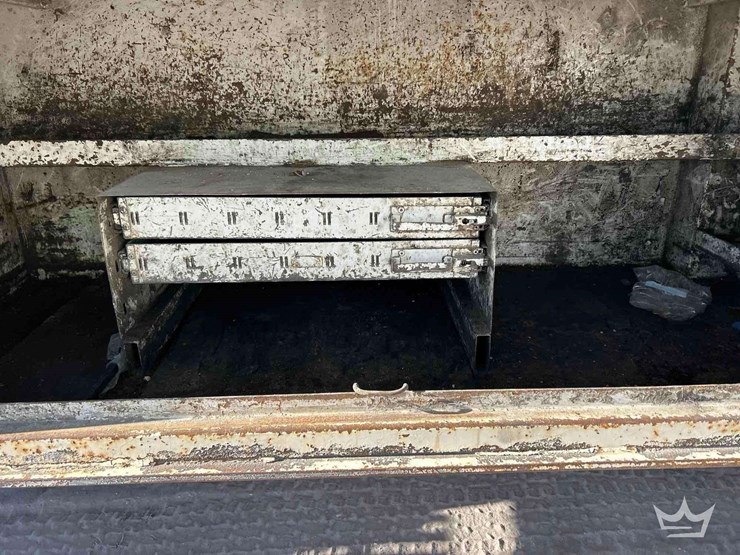 2003-sterling-l8500-image-31