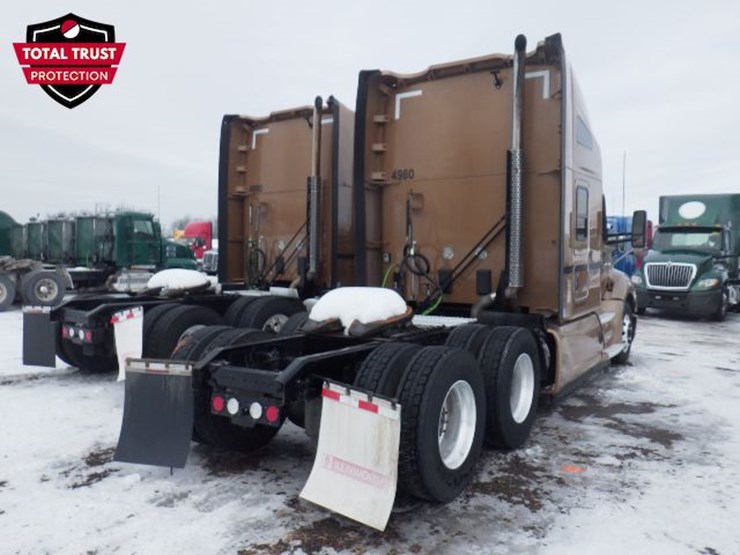 2022-kenworth-t680-image-12