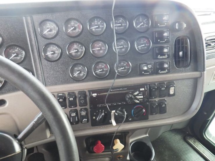 2014-peterbilt-386-image-20