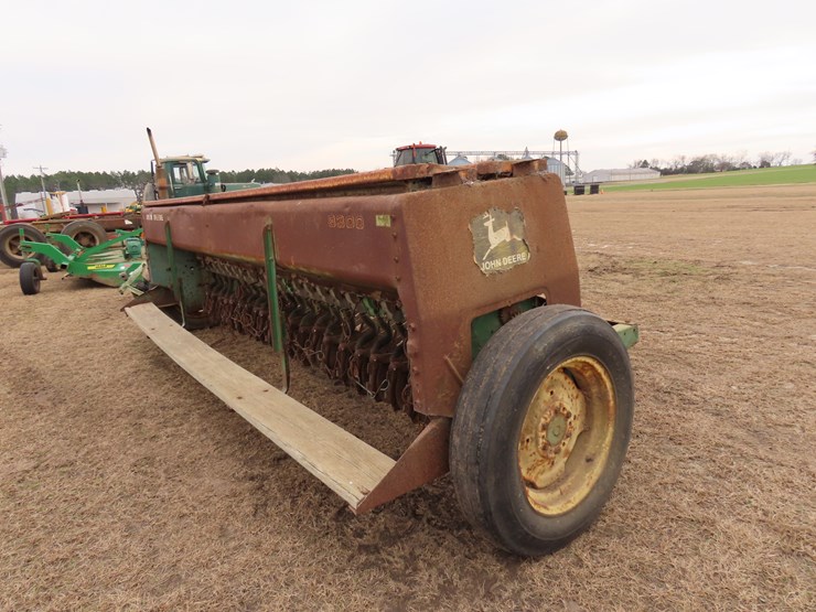 john-deere-8300-image-7