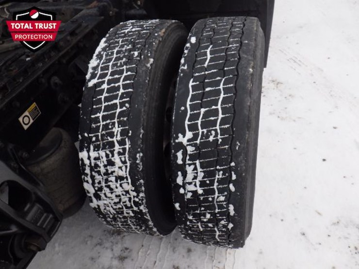 2022-kenworth-t680-image-7