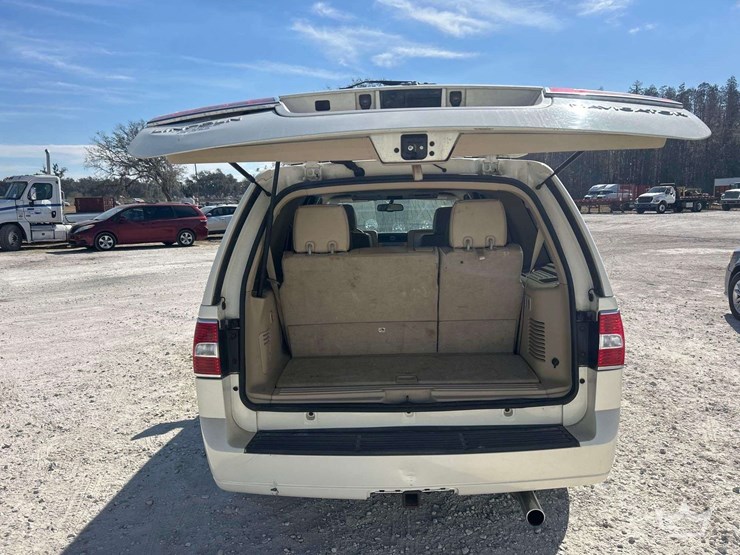 2008-lincoln-navigator-image-22