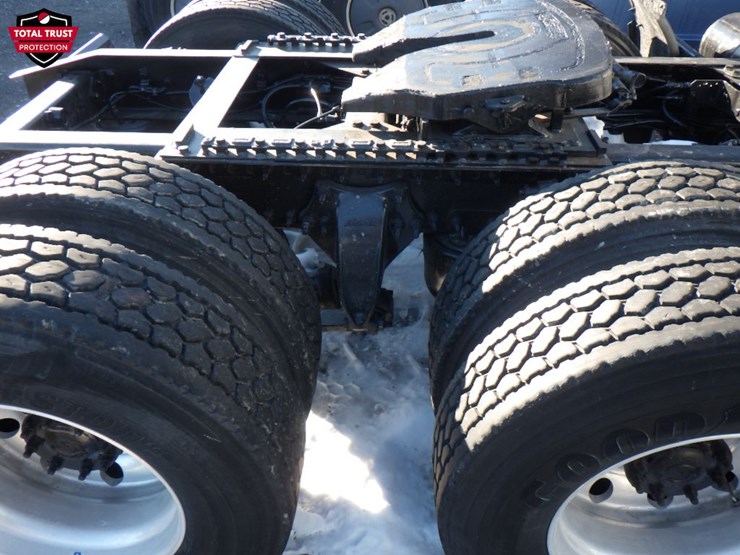 2019-freightliner-cascadia-125-image-4