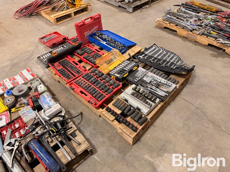 socket-sets/drill-bits/tap-&-die-set-image-4