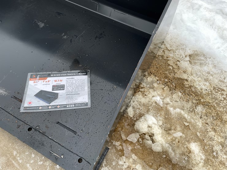 #2341-•-wolverine-universal-mount-track-duty-bucket-image-10