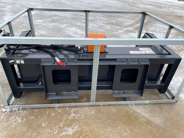 #2374-•-wolverine-screening-bucket-image-6