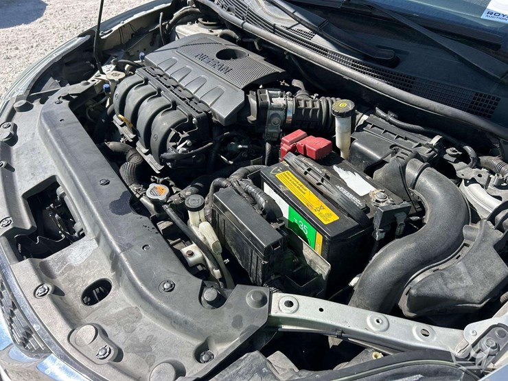 2017-nissan-sentra-sedan-image-8