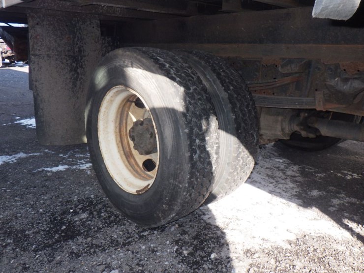 2018-hino-155-image-5