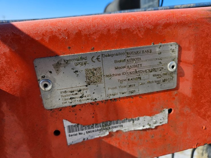 2020-kubota-ra1042t-image-24